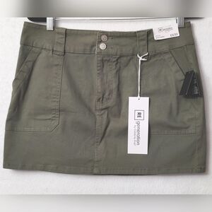 Re generation by celebrity pink mid-rise mini‎ skirt Size 13/31 Military Green